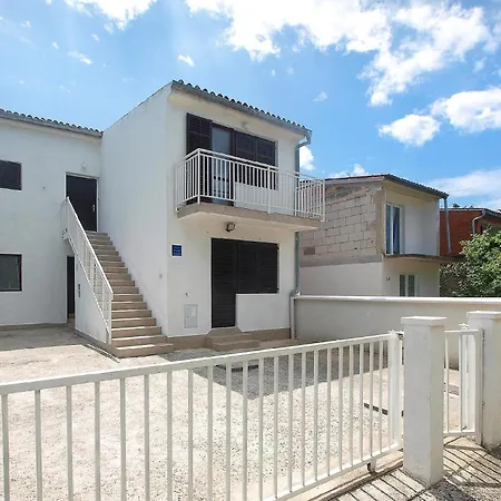 Апартаменты Fuer 5 Personen Ca 78 Qm In Peroj, Istrien Istrische Riviera