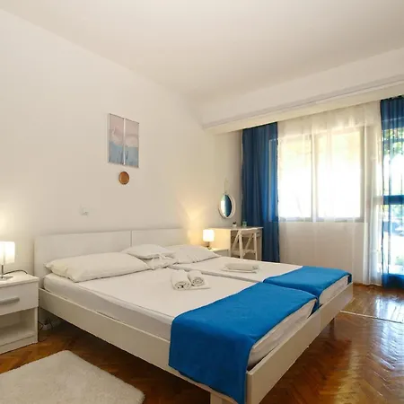 Apartament Fuer 5 Personen Ca 78 Qm In Peroj, Istrien Istrische Riviera