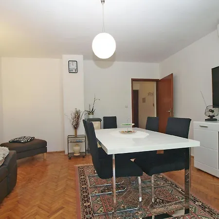 Апартаменты Fuer 5 Personen Ca 78 Qm In Peroj, Istrien Istrische Riviera